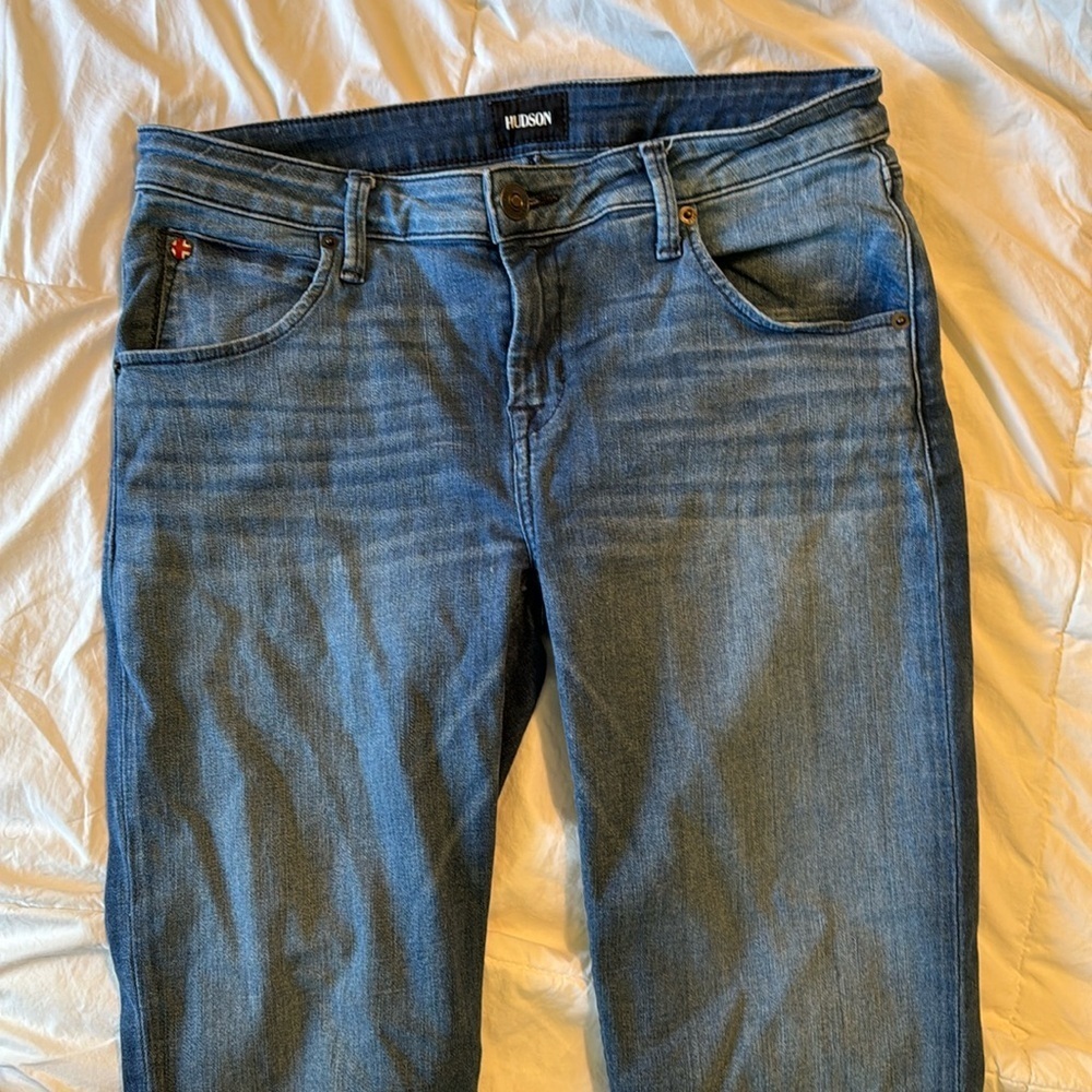 Hudson Bavaria Straight Crop Capri Pants